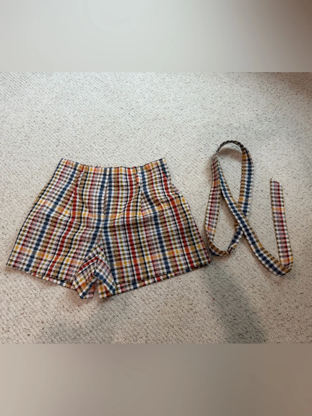 LOFT NWT Paperbag Pull-On Gingham Shorts- Size M